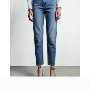 Zara Medium Wash Ultra High Rise 100% Cotton Tapered Mom Jeans Sz 2